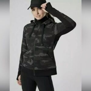 Athleta Triumph Printed Hoodie black and gray camouflage